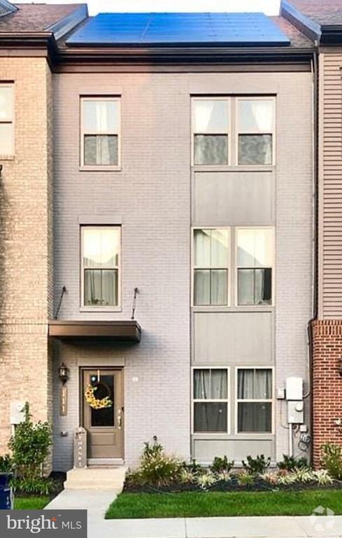 Building Photo - 111 Phoenix Dr