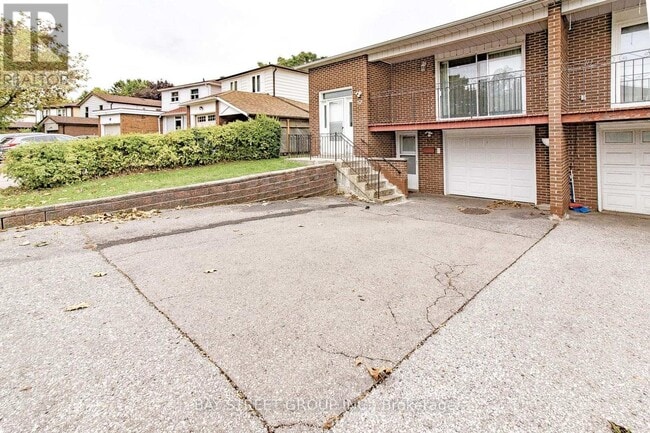 Building Photo - 52 Baylawn Dr