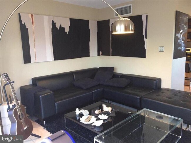 Foto del edificio - 1117 New Hampshire Ave NW