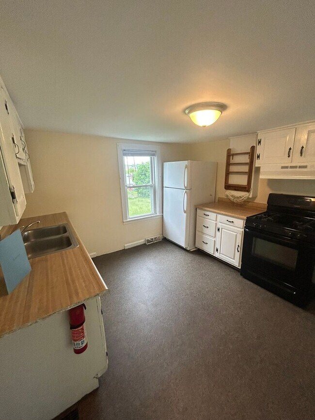 Photo - 79 Chase St Apartment