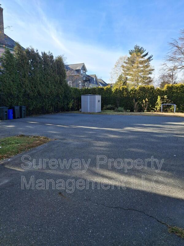 Foto del edificio - 107 Dayton Ave