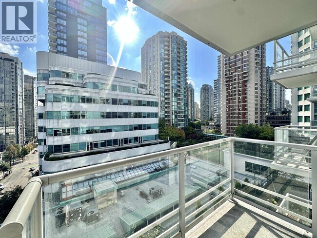 Photo du bâtiment - 821 Cambie St.