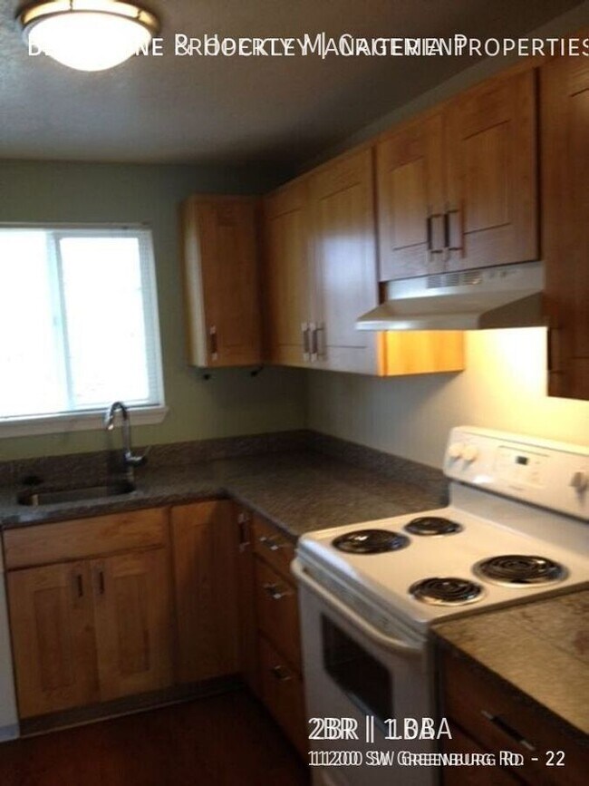 Foto del edificio - 11200 SW Greenburg Rd
