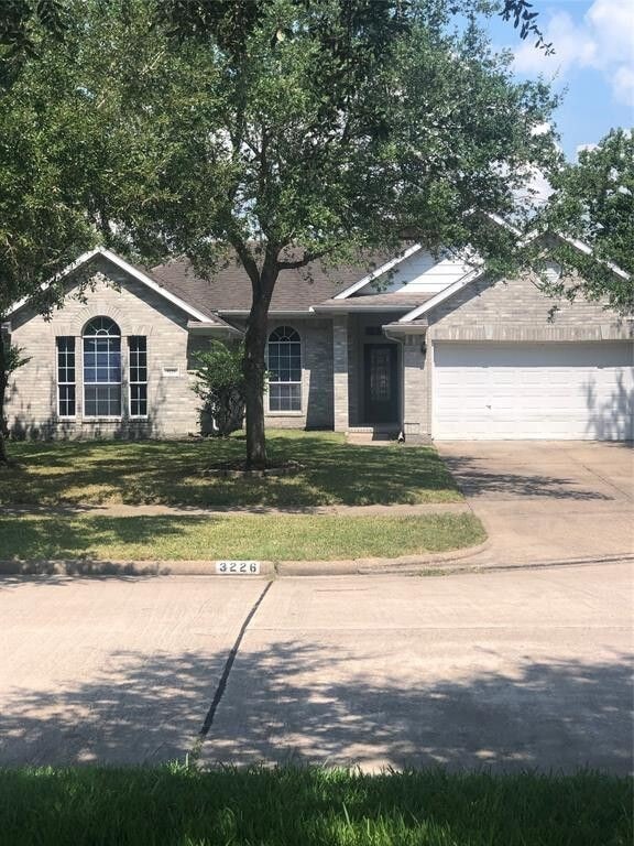 Building Photo - 3226 Ivory Pointe Dr