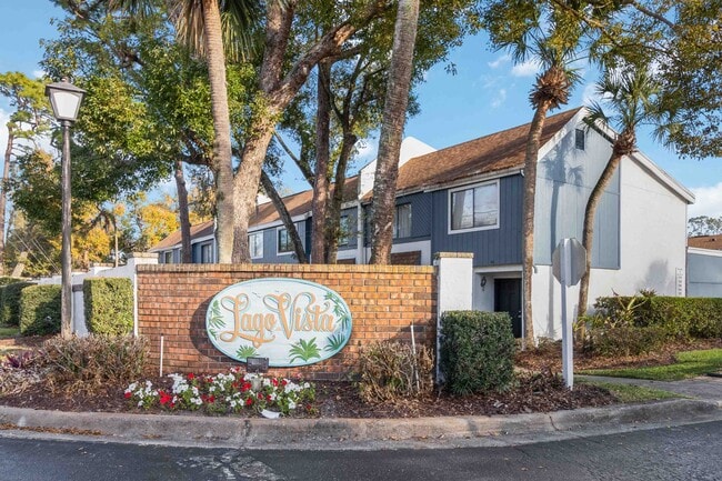 Photo - 102 Lago Vista Blvd Townhome