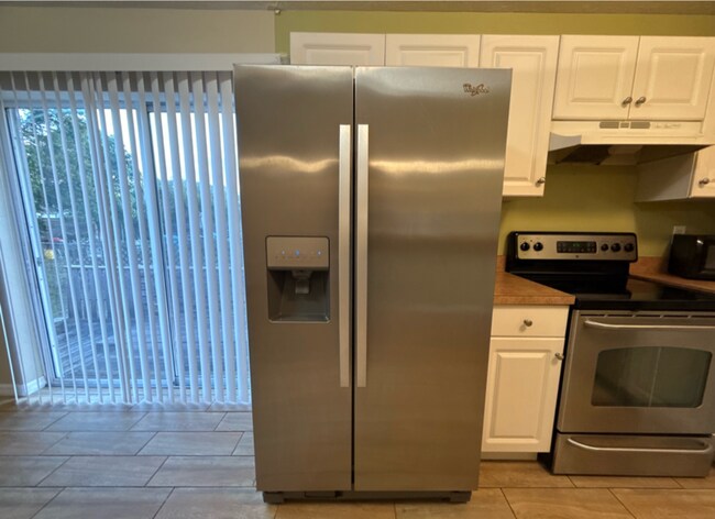 Foto del edificio - 105 Melody Ln