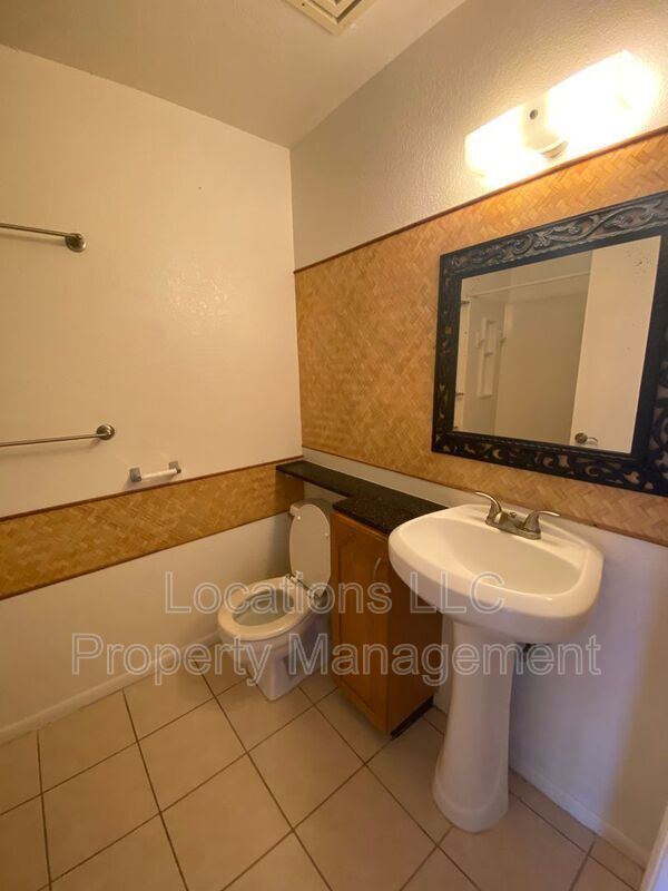 Building Photo - 46-263-263 Kahuhipa St