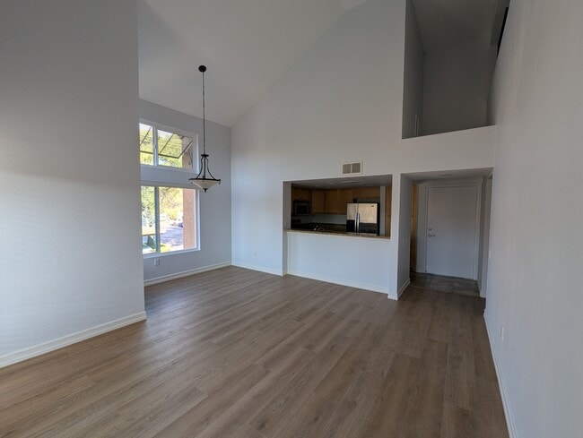 Building Photo - 15377 Maturin Dr