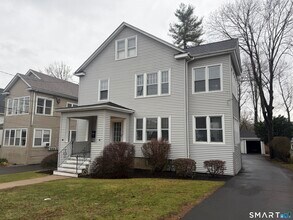 Building Photo - 65 Burr St