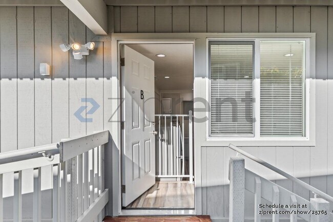 Foto del edificio - 10806 Hubbard Way