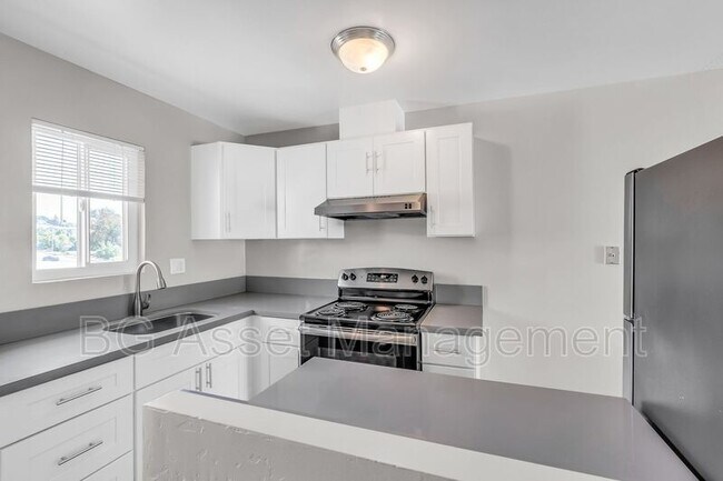 Building Photo - 110 Avian Dr