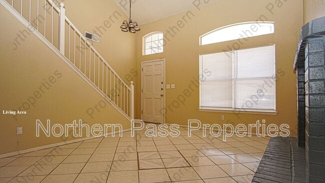 Building Photo - 12107 Valley Quail Dr