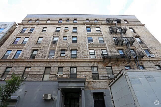 Foto del edificio - 289 Grand St