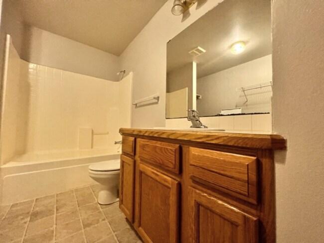 Foto del edificio - 7586 W Tottenham Ln