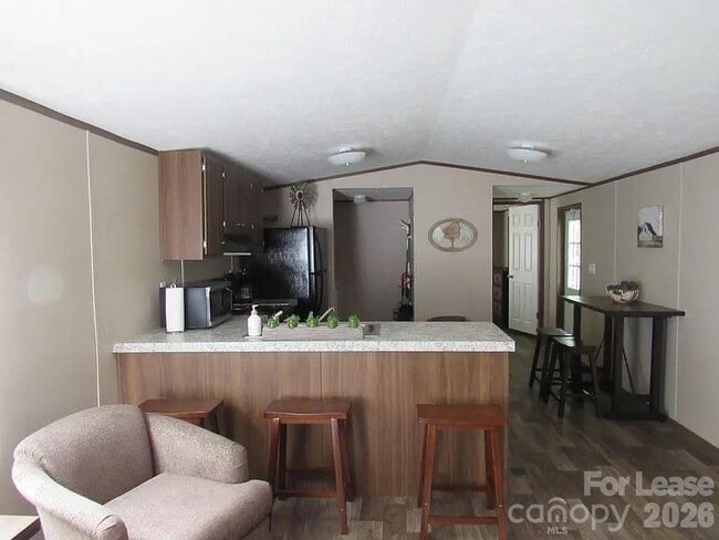 Building Photo - 3298 Pea Ridge Rd