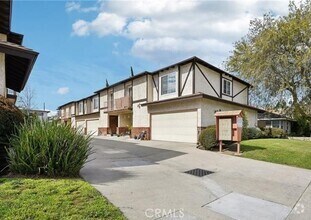 Building Photo - 1511 Mayflower Ave
