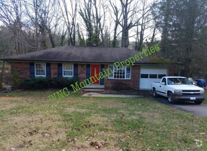 Building Photo - 374 Royal Pines Dr