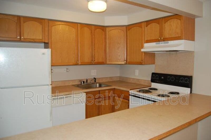 1800 Fenton St Unit Ground floor 2bedroom, Edgewater, CO 80214 Condo