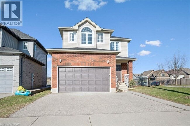 Building Photo - 649 Doon S Dr