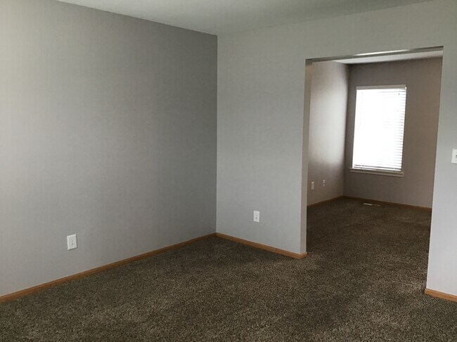 Building Photo - 21226 W Covington Drive