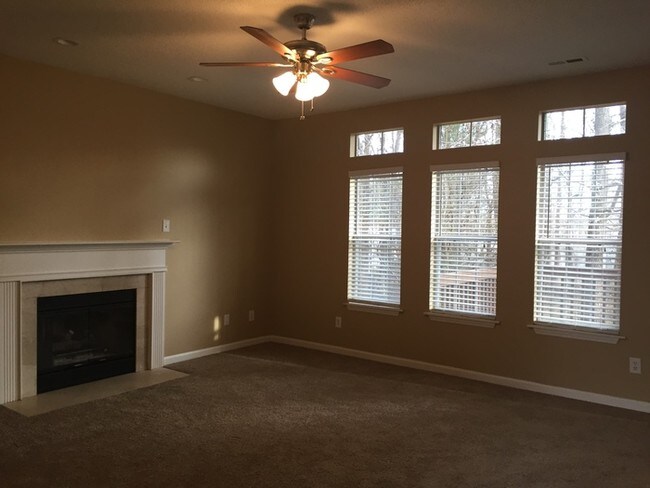 Foto del edificio - 8946 Raven Park Dr