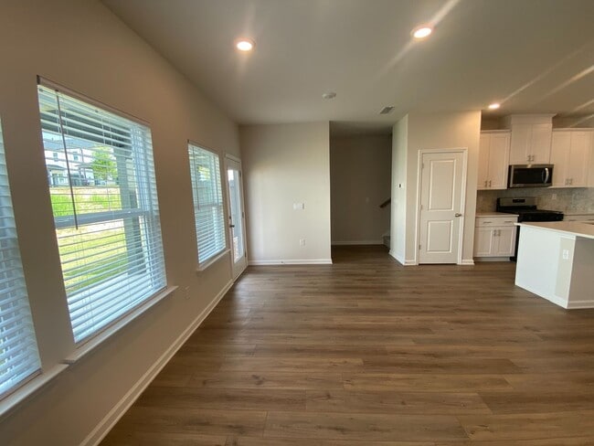 Building Photo - 2568 Congaree Pk