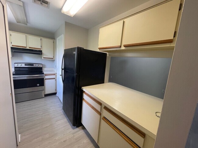 Foto del edificio - 2 bedroom 2 bathroom in Summer Place, Merritt Island