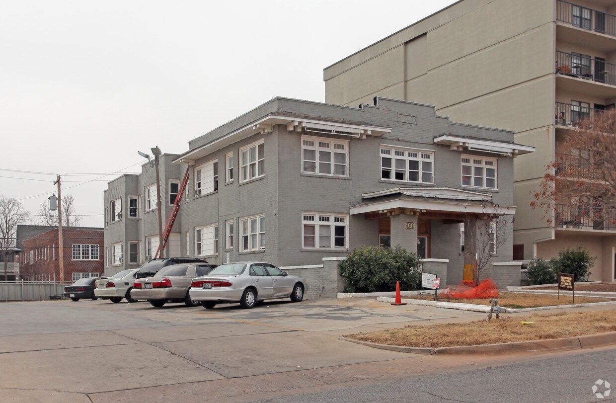 Foto principal - 900-913 NW 13th St