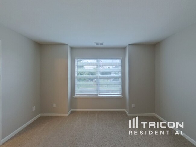 Foto del edificio - 287 Stonewood Crossing Dr