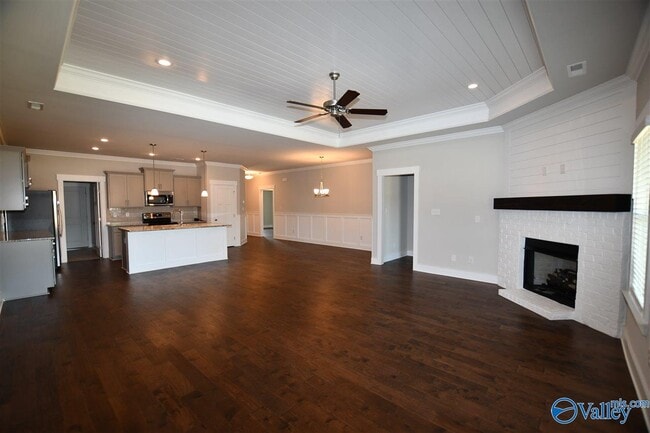 Foto del edificio - 702 Sluice Dr SW