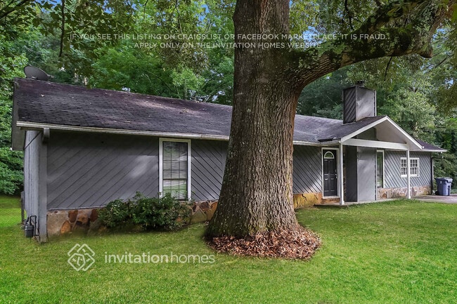 Building Photo - 837 Cochise Trail SE