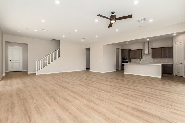 Foto del edificio - Gilbert Large 5 Bed 4.5 Bath Home with