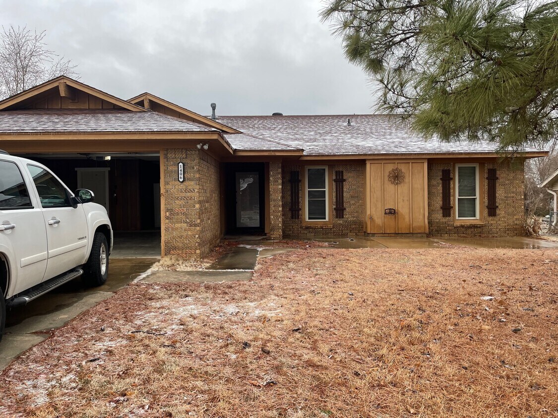 1406 Strozier Ct, Barling, AR 72923 House Rental in Barling, AR