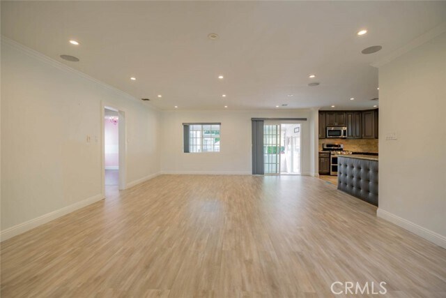 Foto del edificio - 18754 Covello St