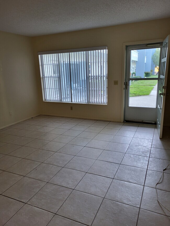 Building Photo - 2254 Norwegian Dr