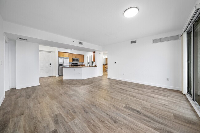 Building Photo - 1830 Radius Dr