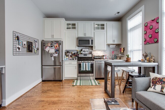 Building Photo - Marvelous Modern Mt Vernon Two-Bedroom!