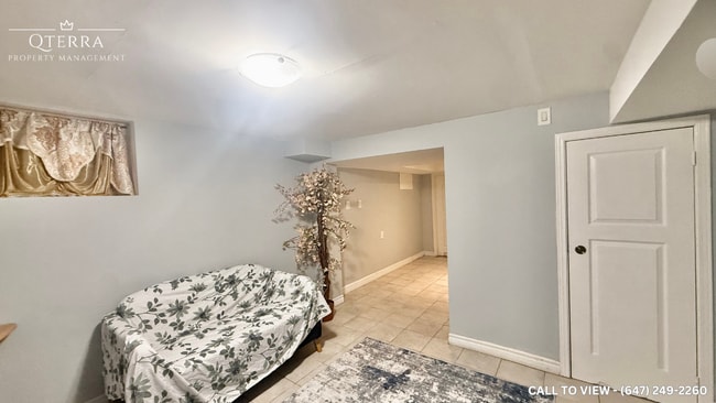 Building Photo - 21 Byng Av