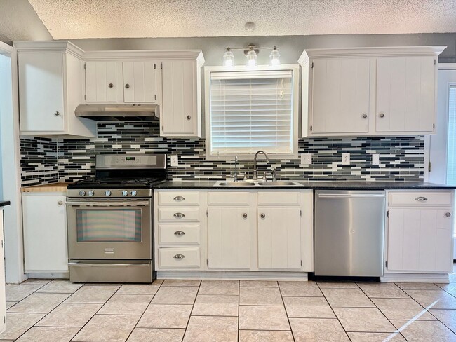 Foto del edificio - House For Rent