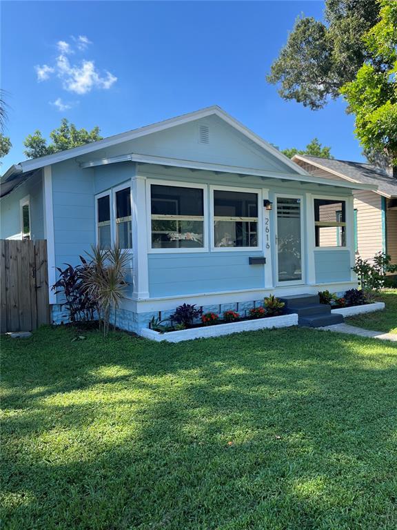 Foto principal - 2616 14th Ave N
