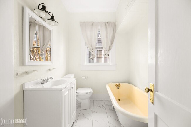 Foto del edificio - 2301 Hill St