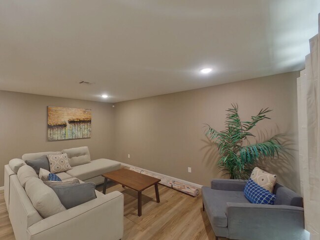 Foto del edificio - 520 Mathewson St