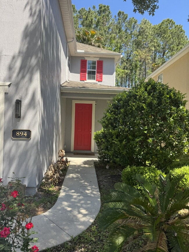 Building Photo - For Rent!!!!!  Spacious Living & Resort-Style Fun in Hamilton Glen!