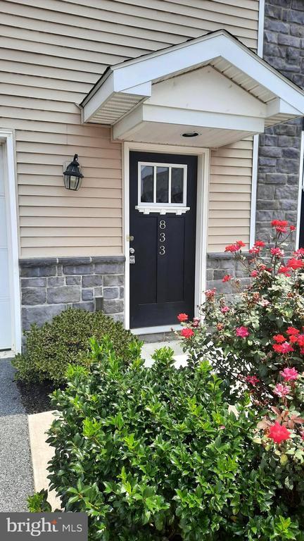 Foto del edificio - 833 Schooner Ln