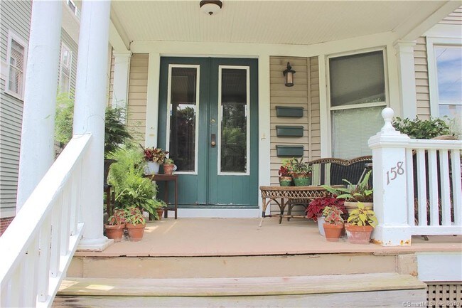 Foto del edificio - 158 Maple St