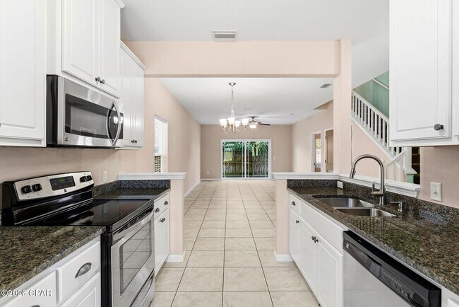 Foto del edificio - 3709 Tiki Dr