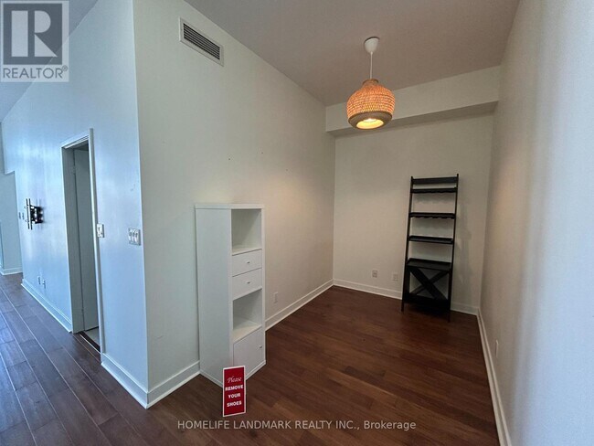 Photo du bâtiment - 126 Simcoe St