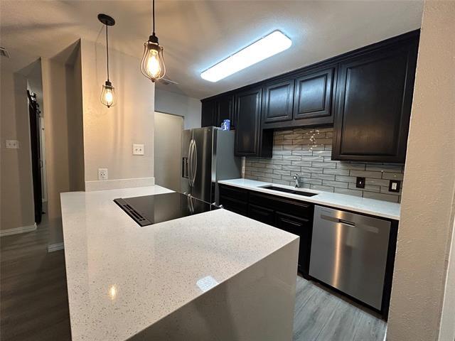 Building Photo - 10105 Peppertree Ln