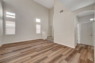 Building Photo - 421 Madison Taylor Pl