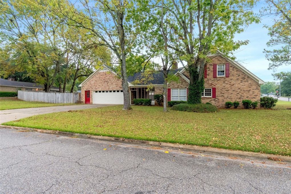 Foto principal - 1936 Vaughn Ln